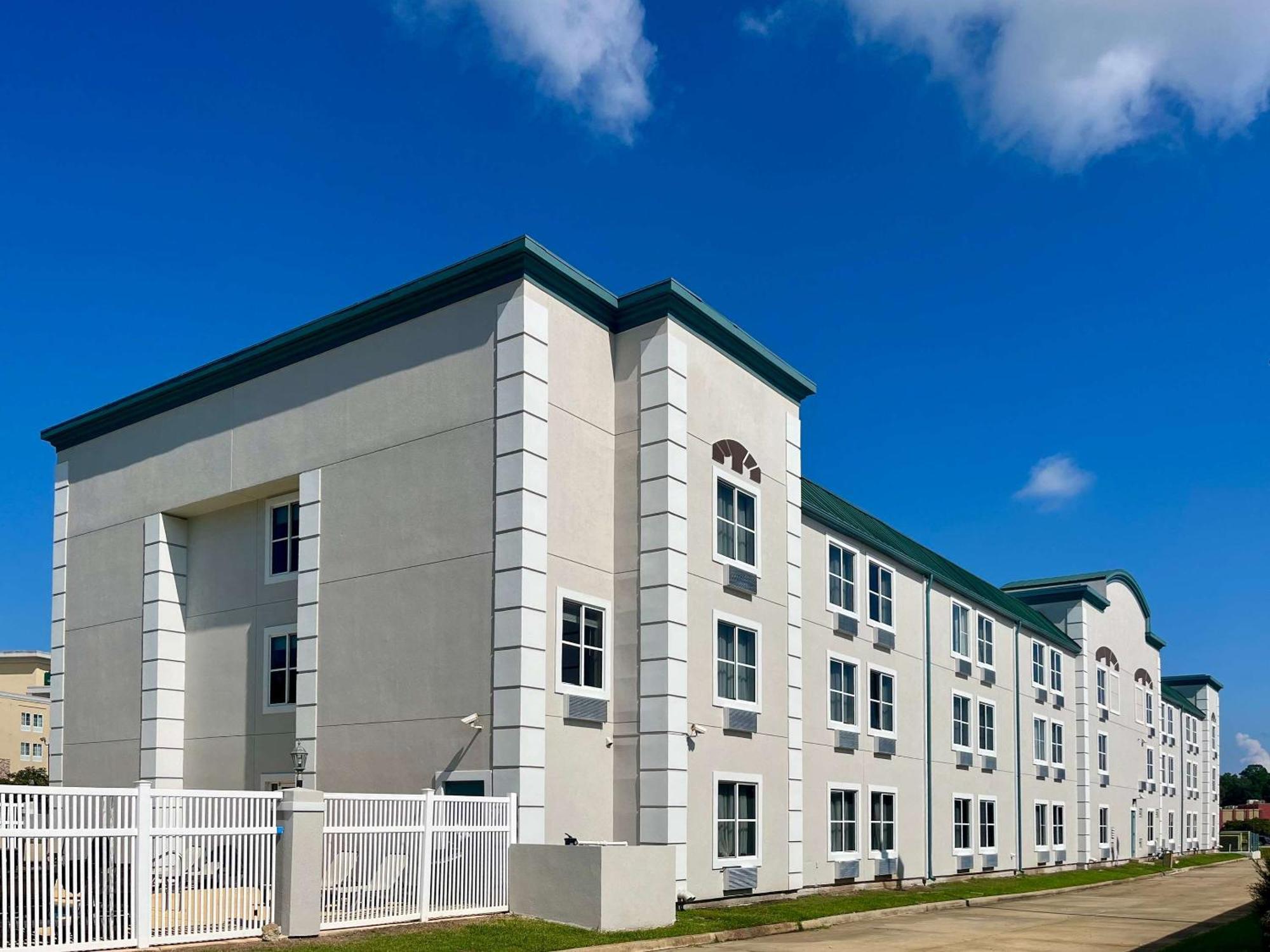 Quality Inn & Suites West Monroe Exterior photo